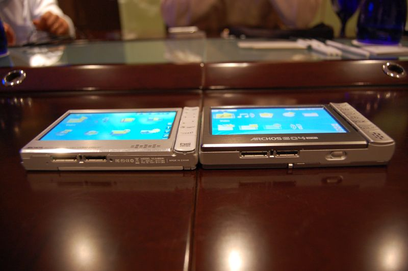 Illustration for article titled First Hands-On with Archos 605 Wi-Fi CinemaNow Downloading PMP